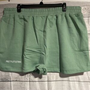 PrettyLittleThing Green Logo Fleece Sweat Shorts Womens Plus Size 20 Hot Pants